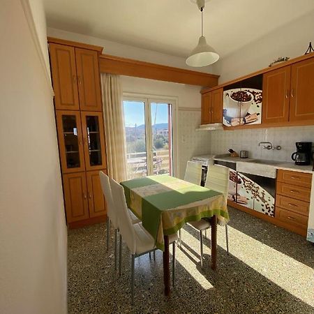 Mpanos Sea Apartment 2 로우트라 오라이아스 엘레니스 외부 사진