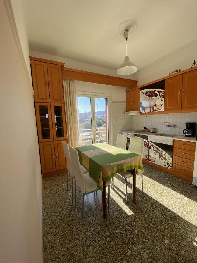 Mpanos Sea Apartment 2 로우트라 오라이아스 엘레니스 외부 사진